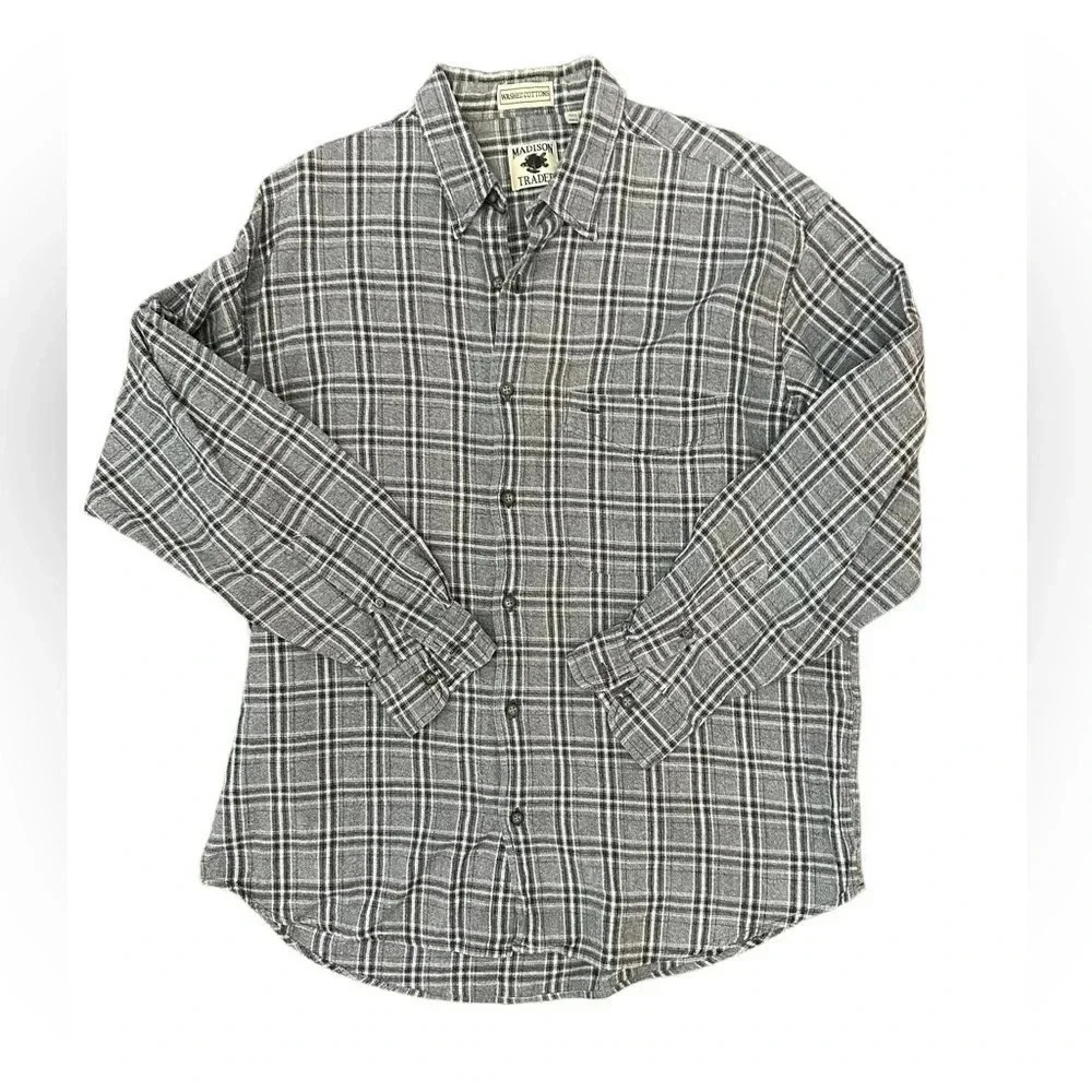 Madison Trader Men’s Button Down Shirt Size Large